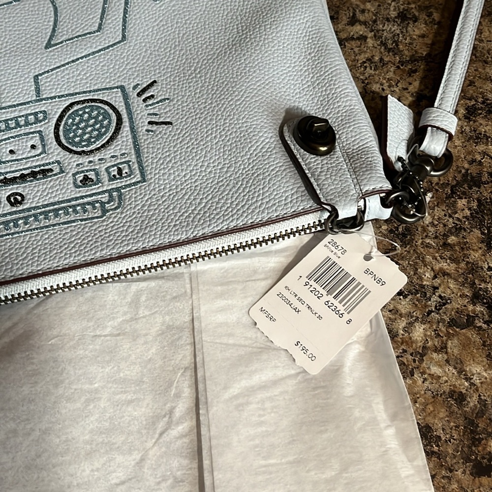 Coach X Keith Haring Turnlock Wrislet - Picture 6 of 10